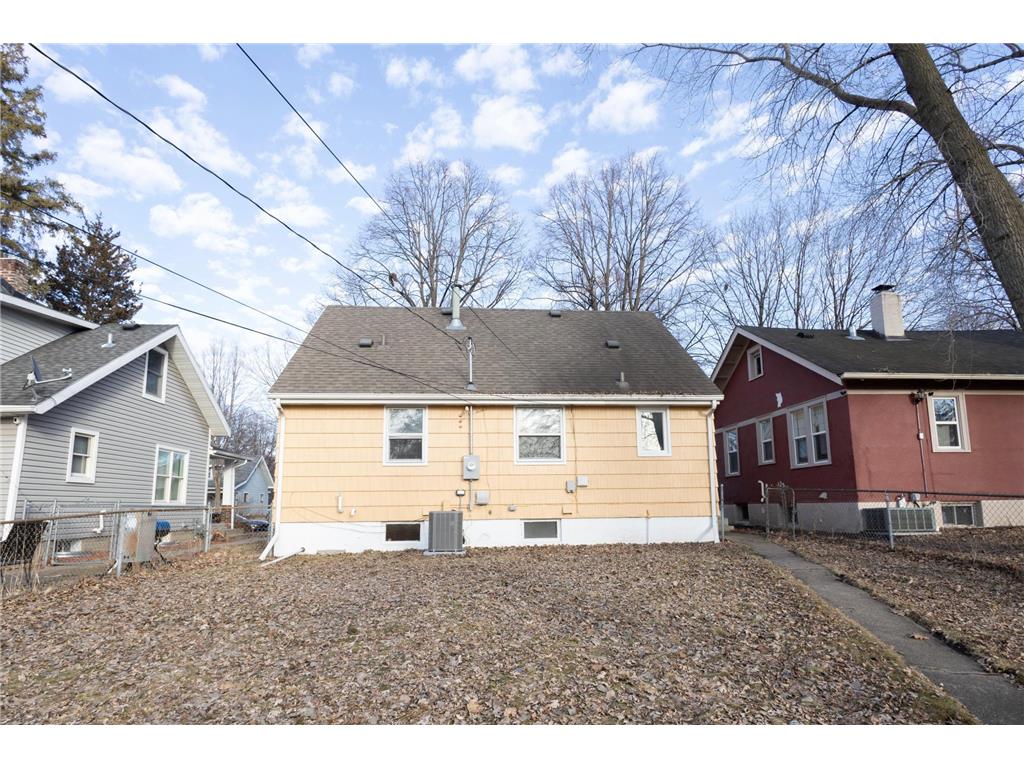 3451 Logan Avenue N Minneapolis MN 55412 7068098 image15