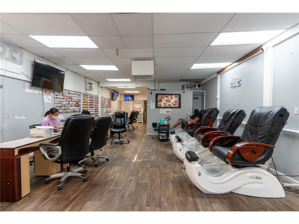 3453 Penn Avenue N Minneapolis MN 55412 7044073 image4