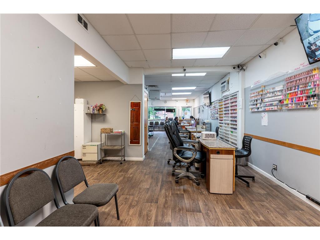 3453 Penn Avenue N Minneapolis MN 55412 7044073 image7