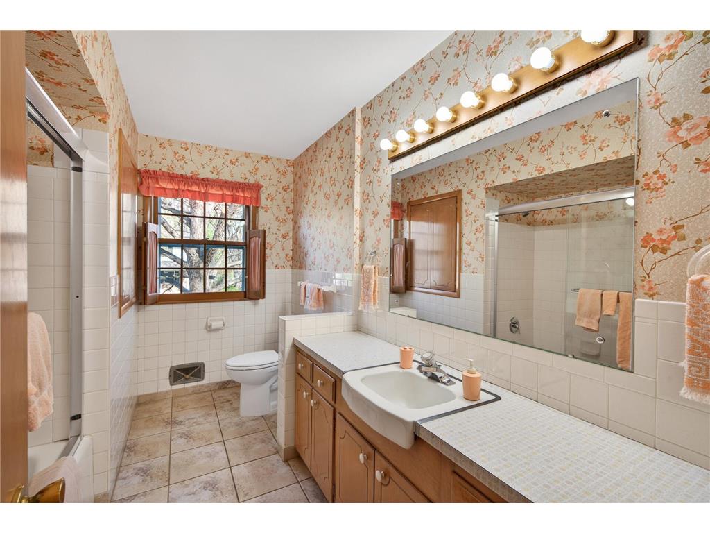 3455 Glen Oaks Avenue White Bear Lake MN 55110 7023426 image24