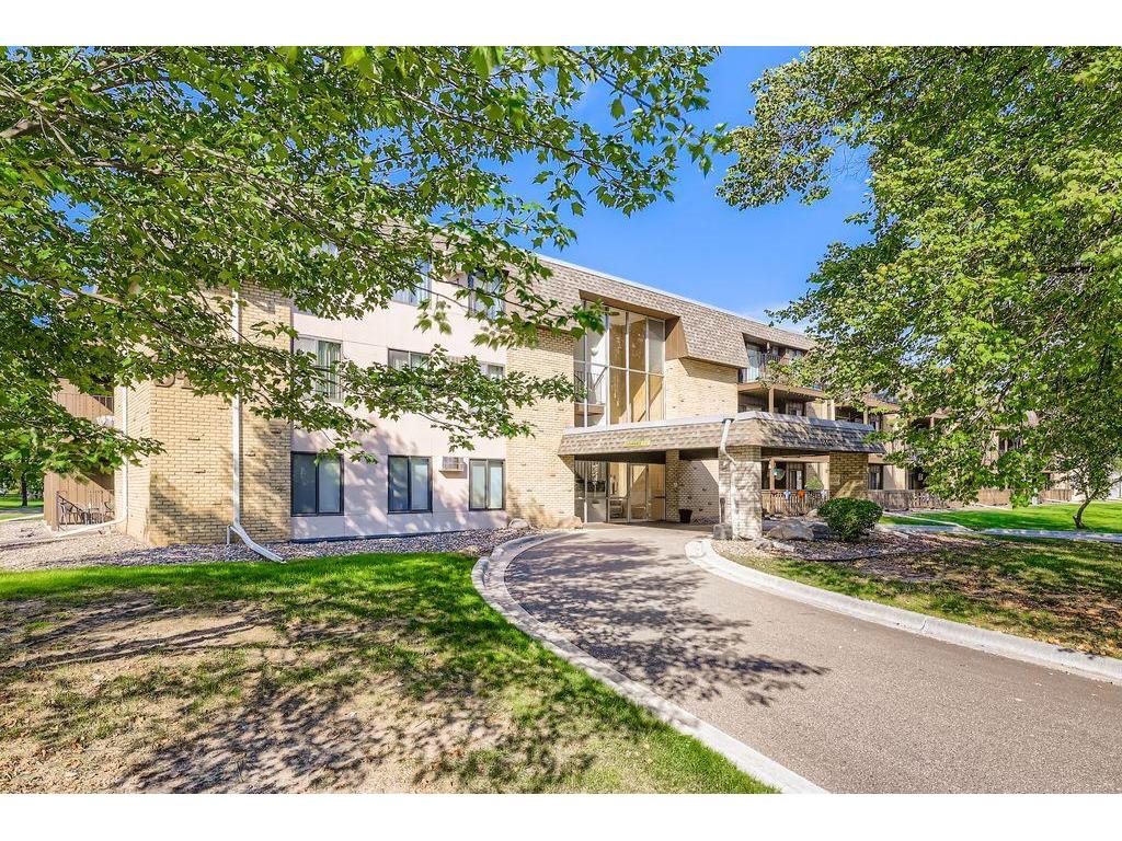 3461 Kent Street #1002 Shoreview MN 55126 - Owasso 6795549 image1