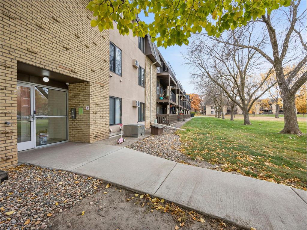 3461 Kent Street #1005 Shoreview MN 55126 - Owasso 6812634 image14