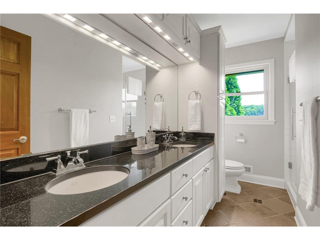 3465 Deephaven Avenue Deephaven MN 55391 - Louise 6749796 image25