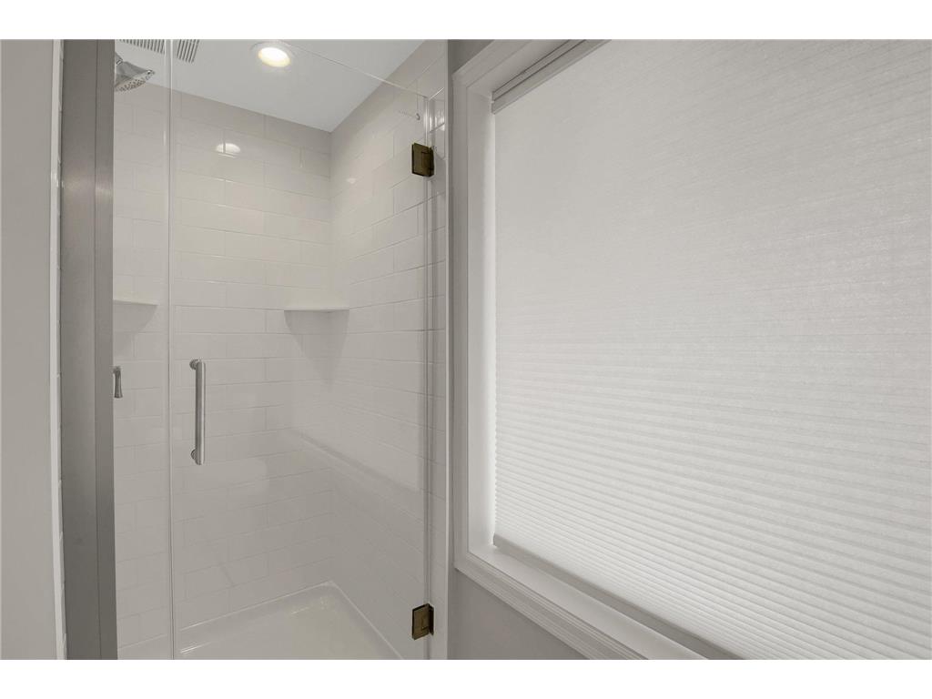 3465 Deephaven Avenue Deephaven MN 55391 - Louise 6749796 image46