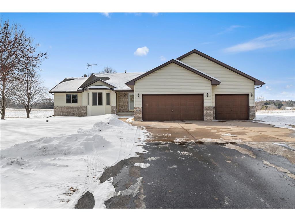 34658 Hastings Street NE Cambridge Twp MN 55008 6673599 image1