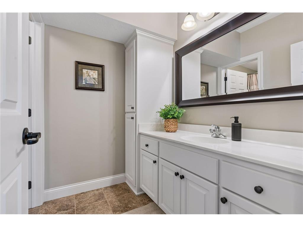 3466 Windmill Curve Woodbury MN 55129 7057501 image60