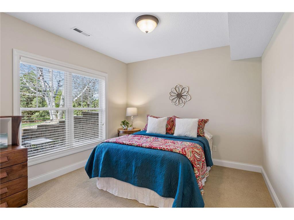 3466 Windmill Curve Woodbury MN 55129 7057501 image62
