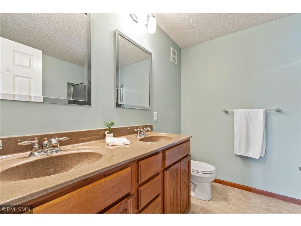 3473 Cherry Lane #B Woodbury MN 55129 7082794 image10
