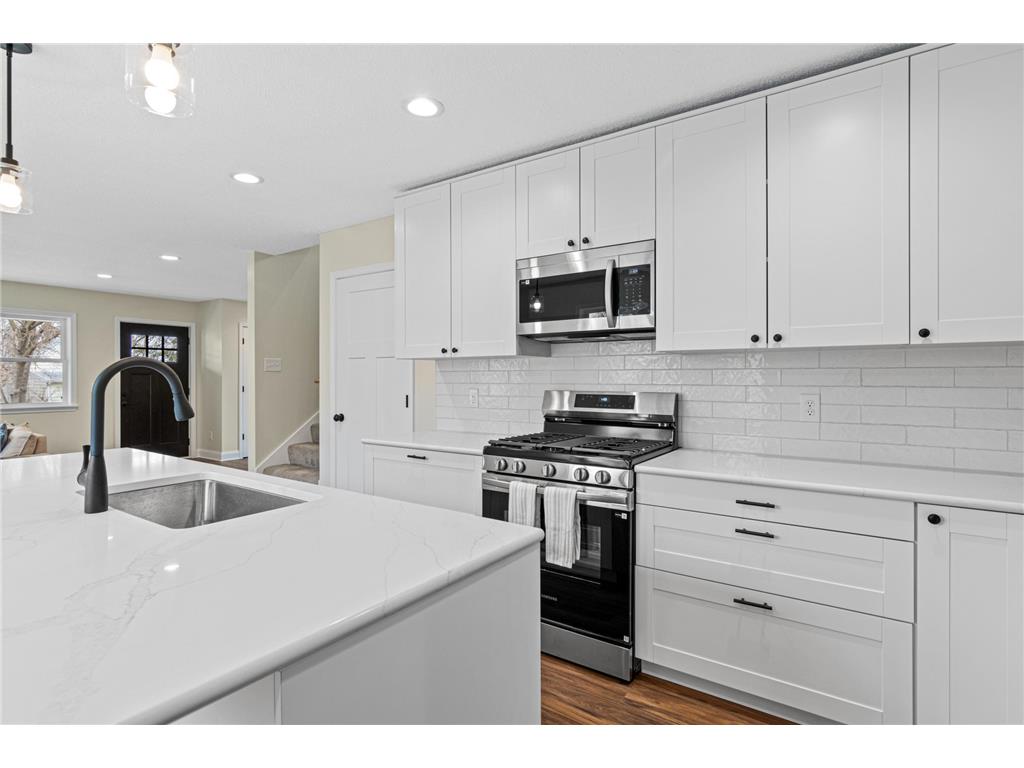 3477 Lyric Avenue Wayzata MN 55391 - Lake Minnetonka 7090273 image11