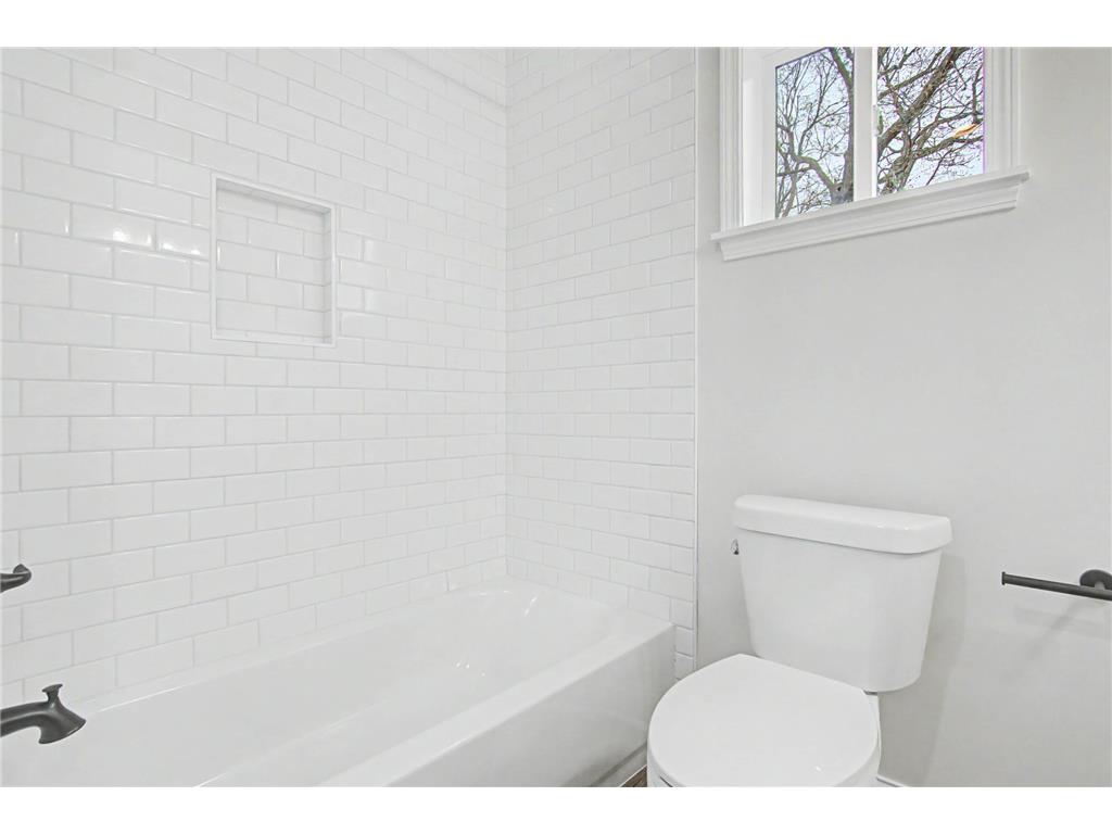 3477 Lyric Avenue Wayzata MN 55391 - Lake Minnetonka 7090273 image16