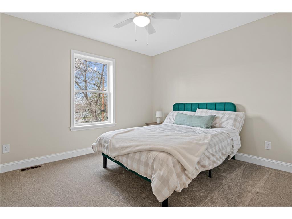 3477 Lyric Avenue Wayzata MN 55391 - Lake Minnetonka 7090273 image18