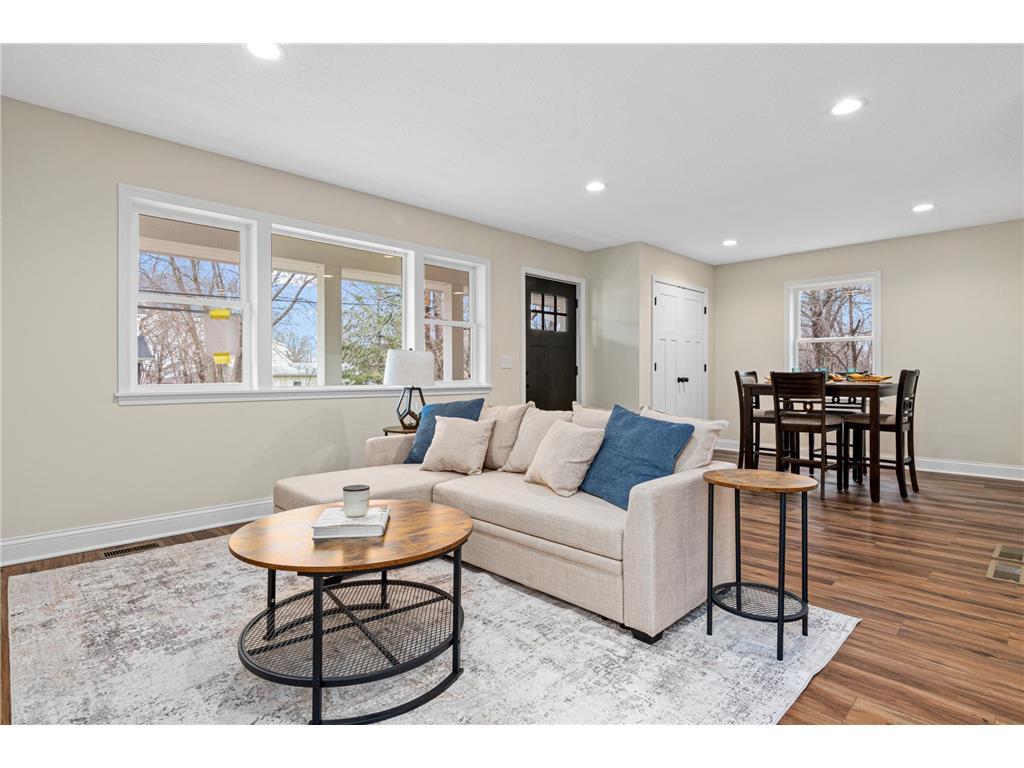 3477 Lyric Avenue Wayzata MN 55391 - Lake Minnetonka 7090273 image5