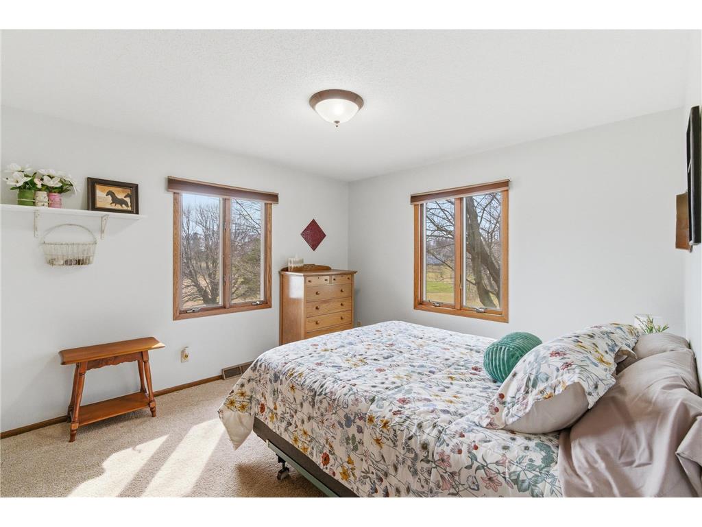 34782 Knollcrest Waseca MN 56093 7022652 image14