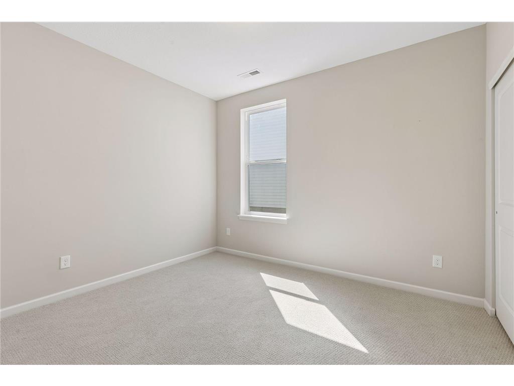 348 Bluejay Avenue Chaska MN 55318 7054211 image18