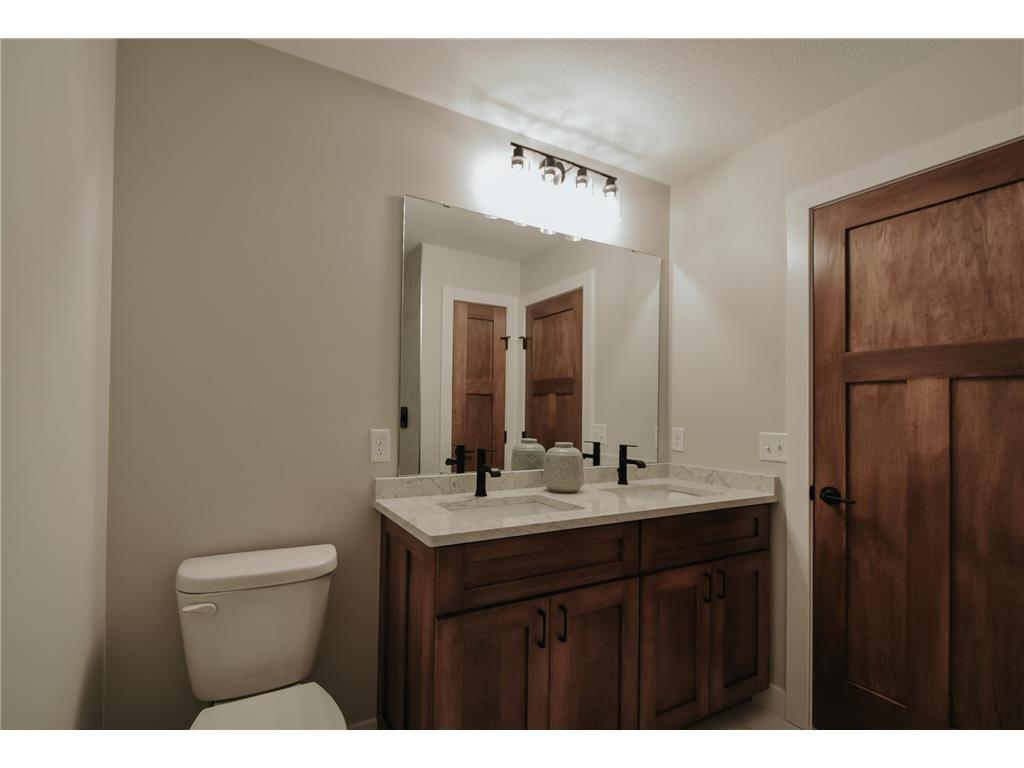 348 Highlands Avenue Zumbrota MN 55992 7089147 image18
