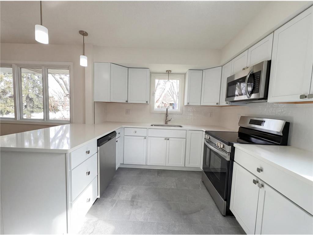 3480 Milton Street N Shoreview MN 55126 7023663 image2