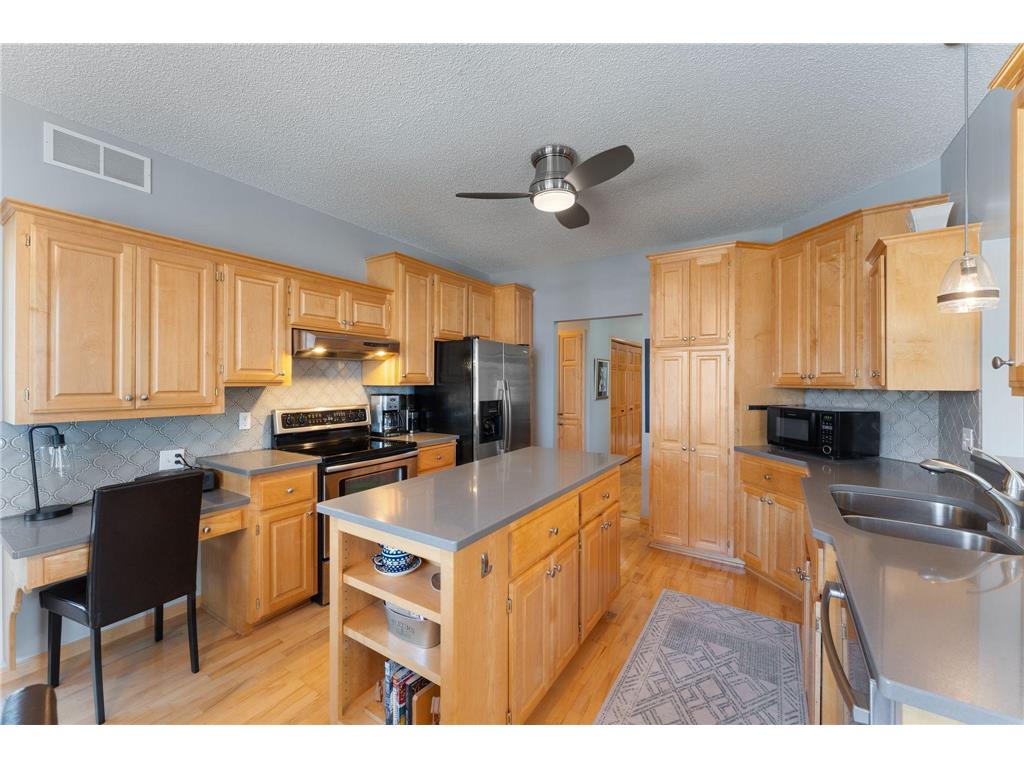 3485 Bay Knolls Drive NW Prior Lake MN 55372 - Upper Prior 7041195 image8