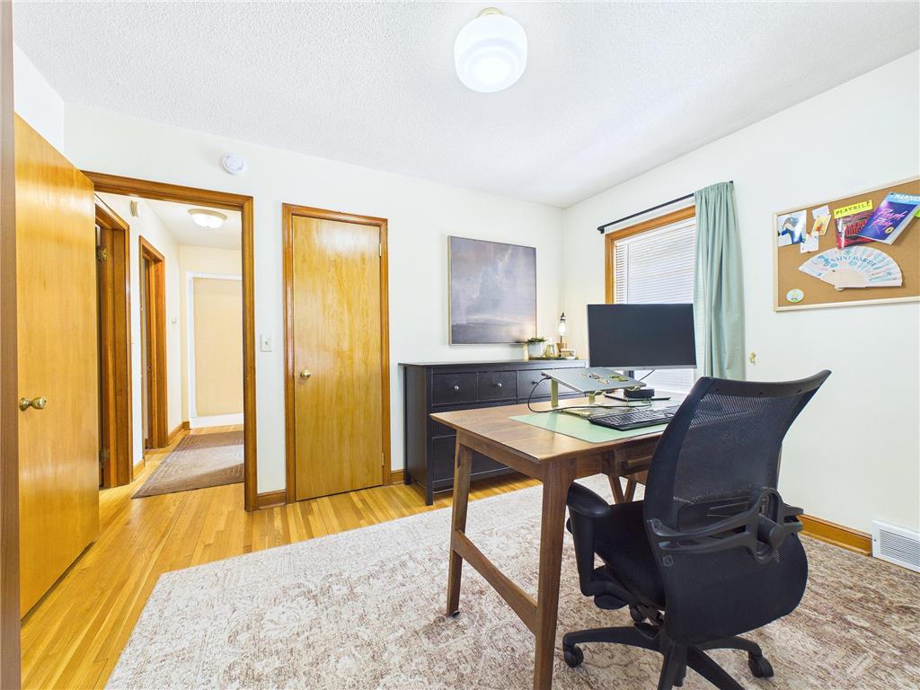 349 21st Avenue N Hopkins MN 55343 7045567 image26