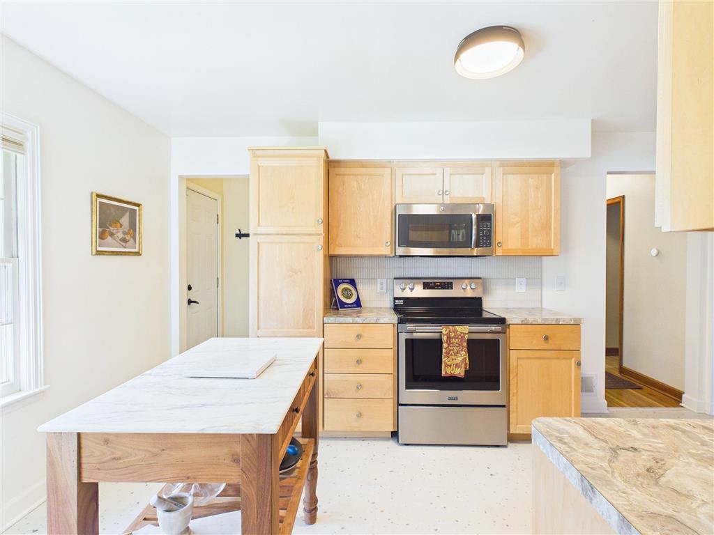 349 21st Avenue N Hopkins MN 55343 7045567 image3