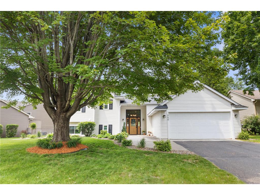 349 69th Street N Mahtomedi MN 55115 7002799 image1