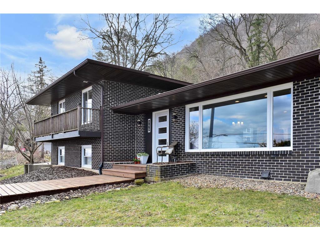 349 E Lake Boulevard Winona MN 55987 7053658 image1
