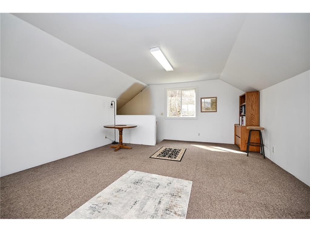 349 E Lake Boulevard Winona MN 55987 7053658 image33