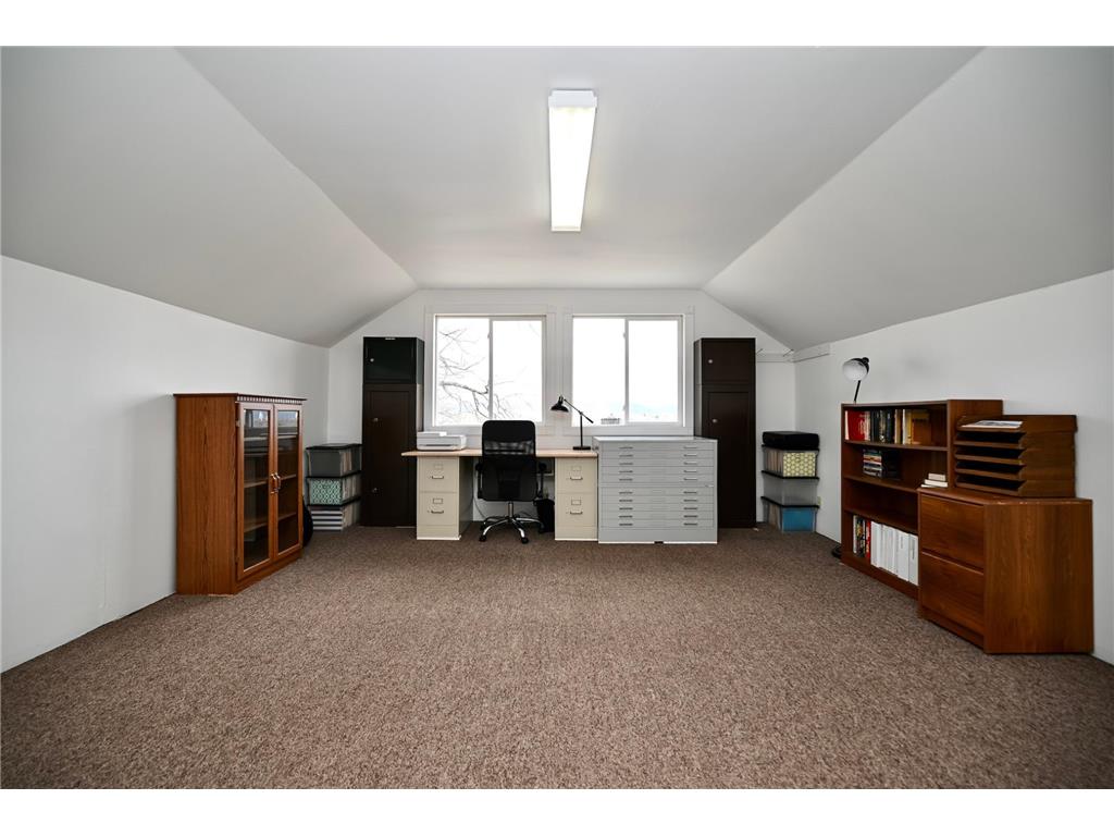 349 E Lake Boulevard Winona MN 55987 7053658 image34