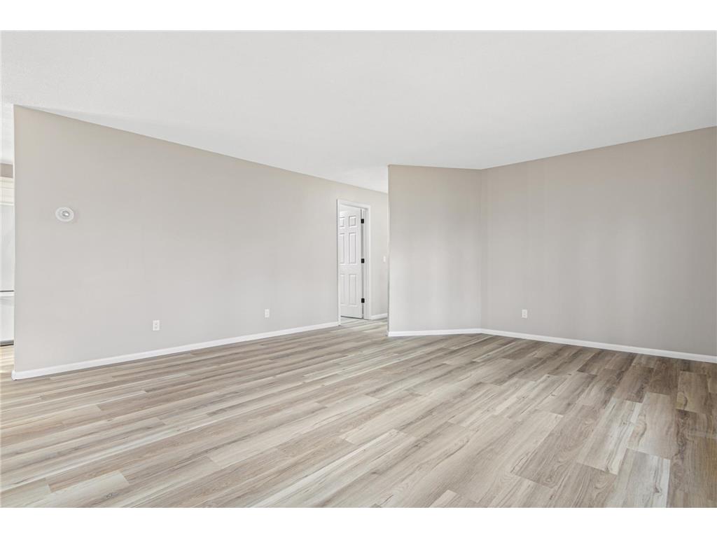 35 Knollwood Street W Annandale MN 55302 7005887 image5