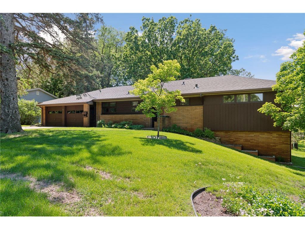 35 Natchez Avenue N Golden Valley MN 55422 6536116 image1