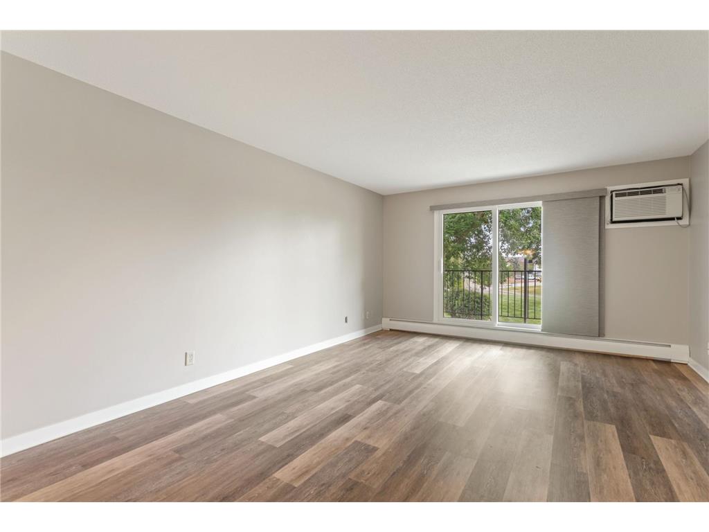 35 Nathan Lane N #210 Plymouth MN 55441 6787711 image19