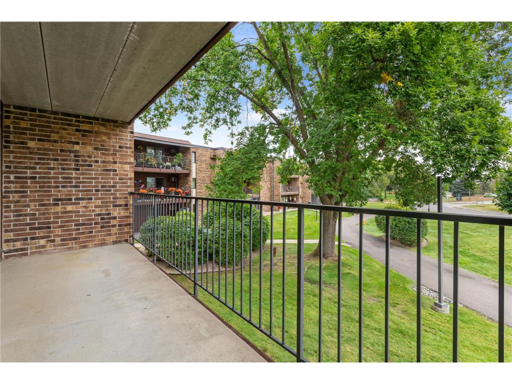 35 Nathan Lane N #210 Plymouth MN 55441 6787711 image23