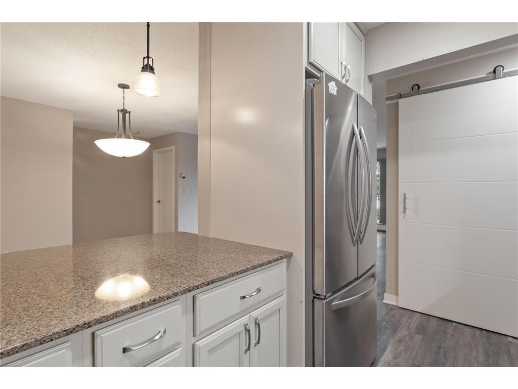 35 Nathan Lane N #210 Plymouth MN 55441 6787711 image7