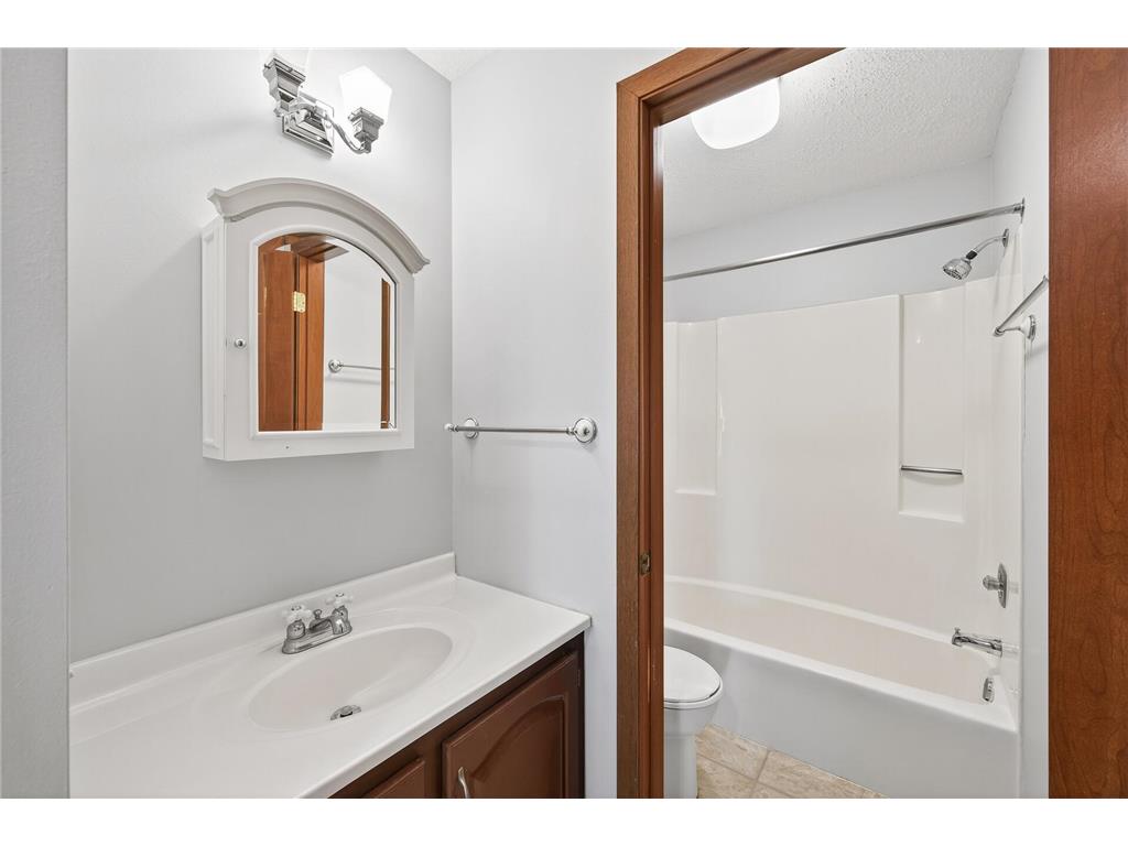 35 Nathan Lane N #223 Plymouth MN 55441 6788440 image14