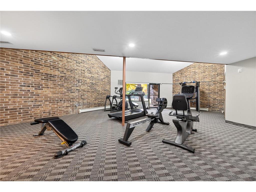 35 Nathan Lane N #223 Plymouth MN 55441 6788440 image21