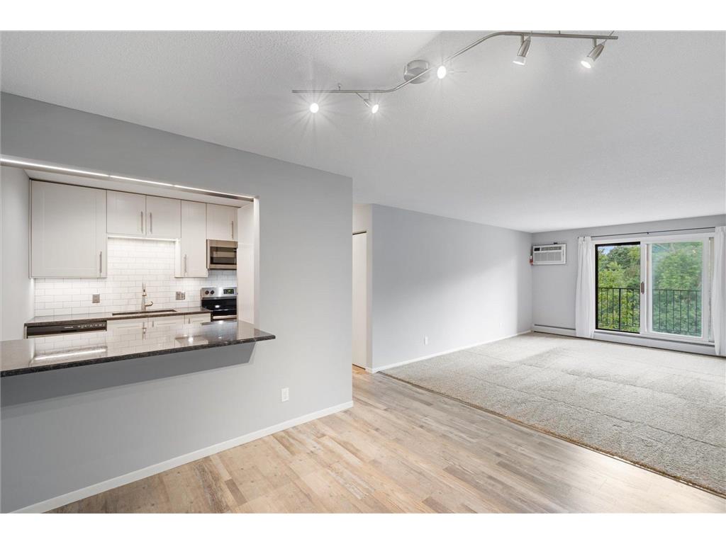 35 Nathan Lane N #224 Plymouth MN 55441 6575596 image1