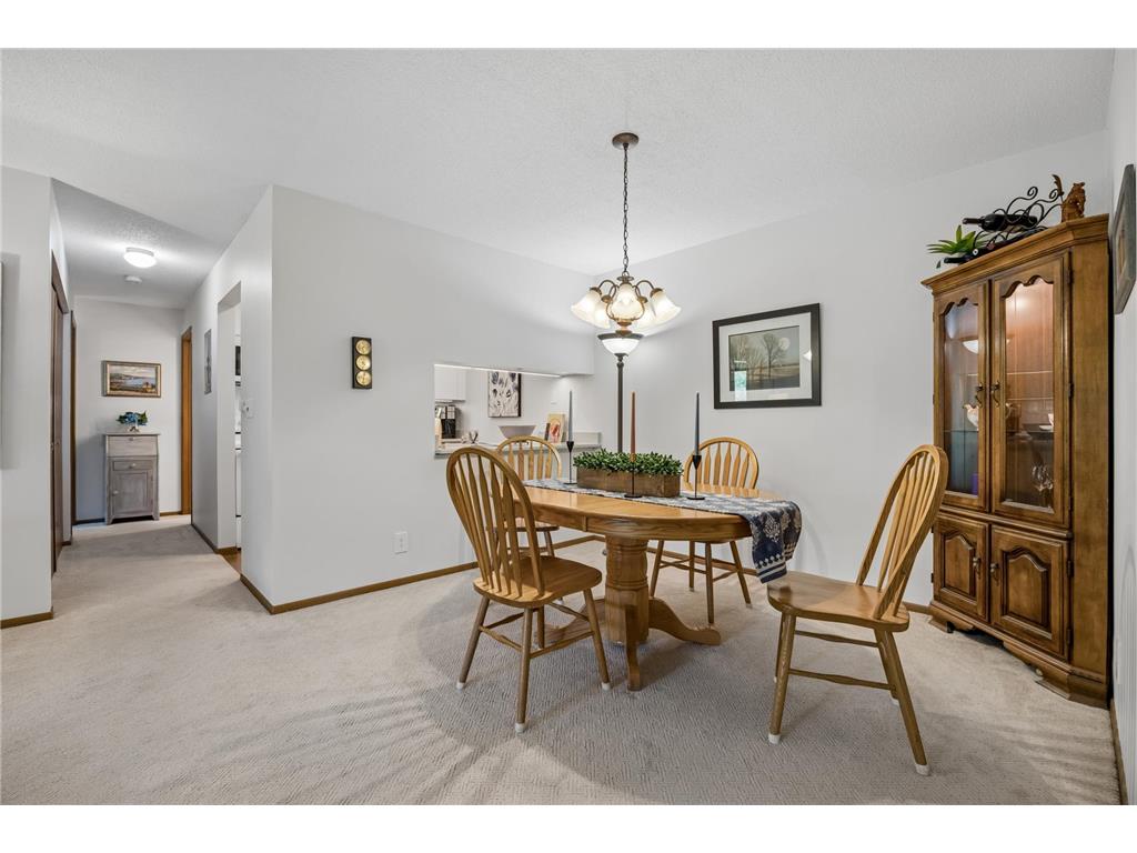 35 Nathan Lane N #303 Plymouth MN 55441 7074330 image14