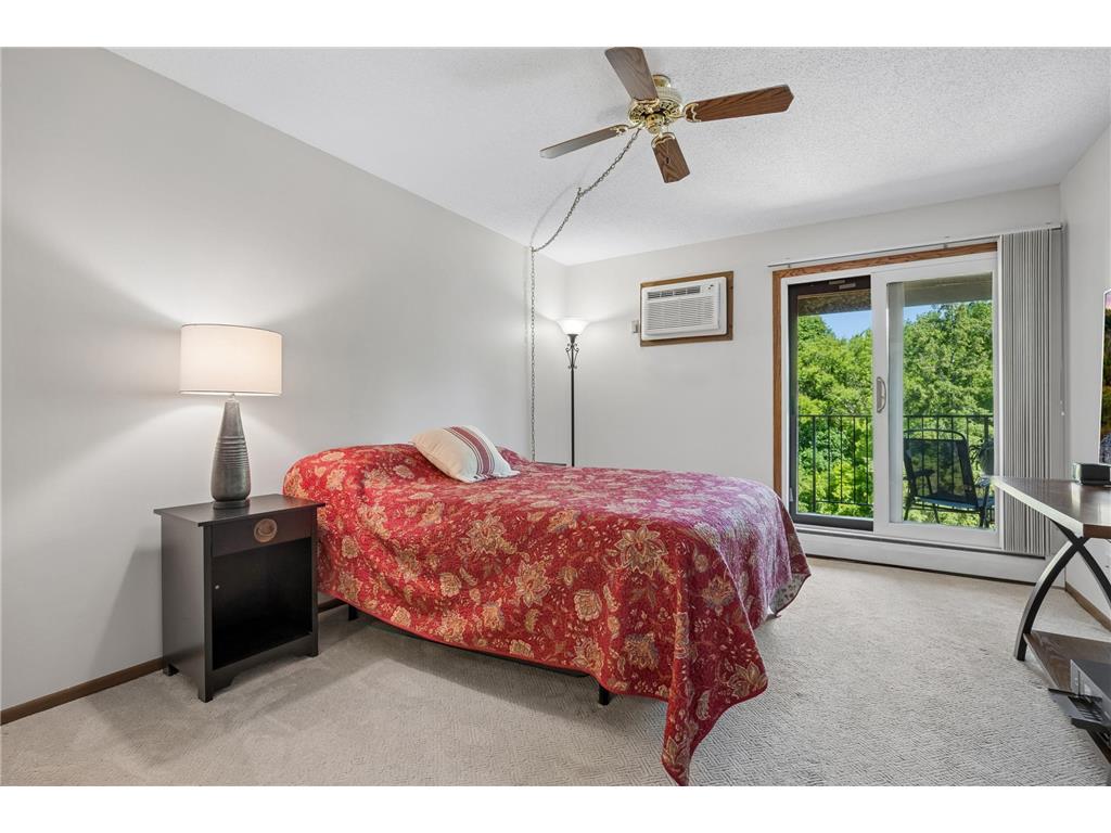 35 Nathan Lane N #303 Plymouth MN 55441 7074330 image19
