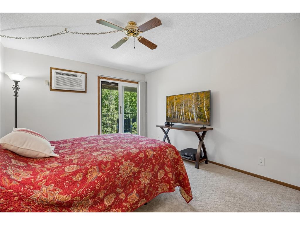 35 Nathan Lane N #303 Plymouth MN 55441 7074330 image20