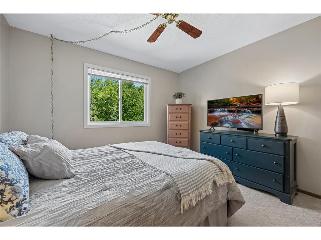 35 Nathan Lane N #303 Plymouth MN 55441 7074330 image22