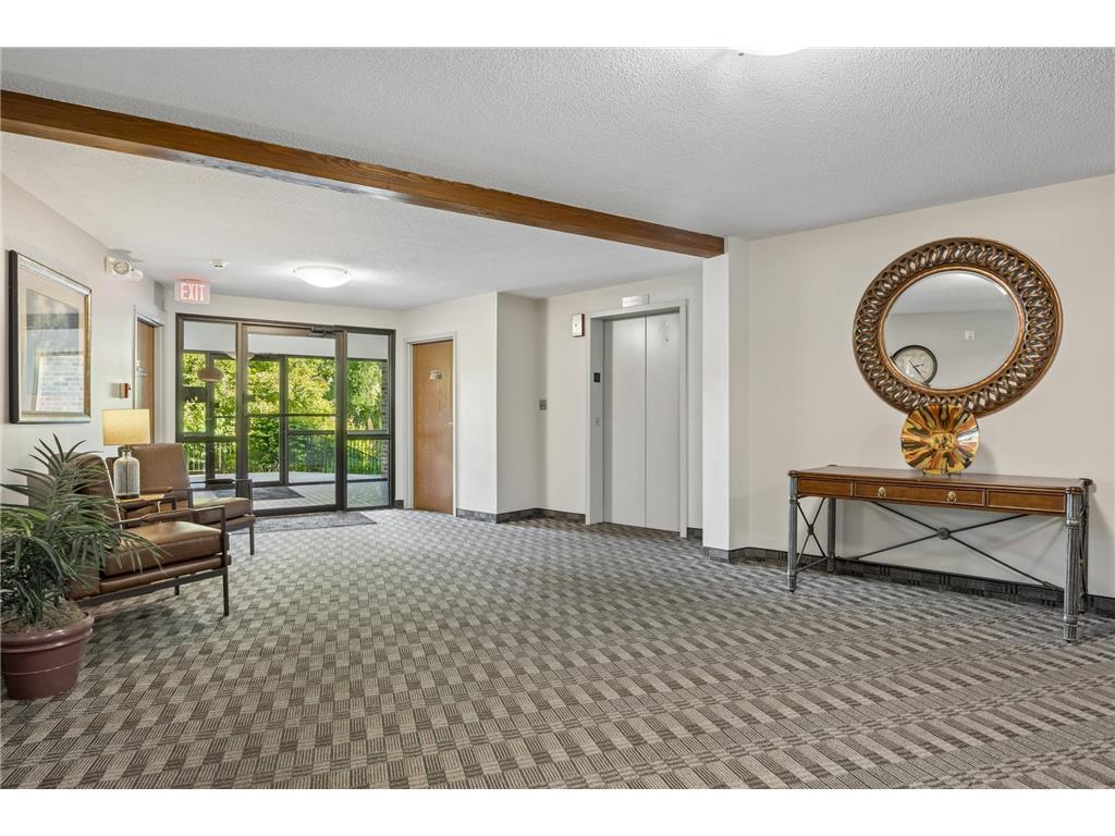 35 Nathan Lane N #303 Plymouth MN 55441 7074330 image34