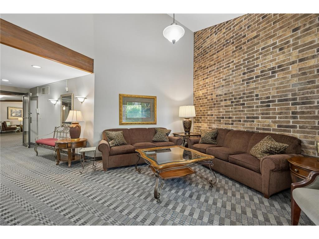 35 Nathan Lane N #303 Plymouth MN 55441 7074330 image35