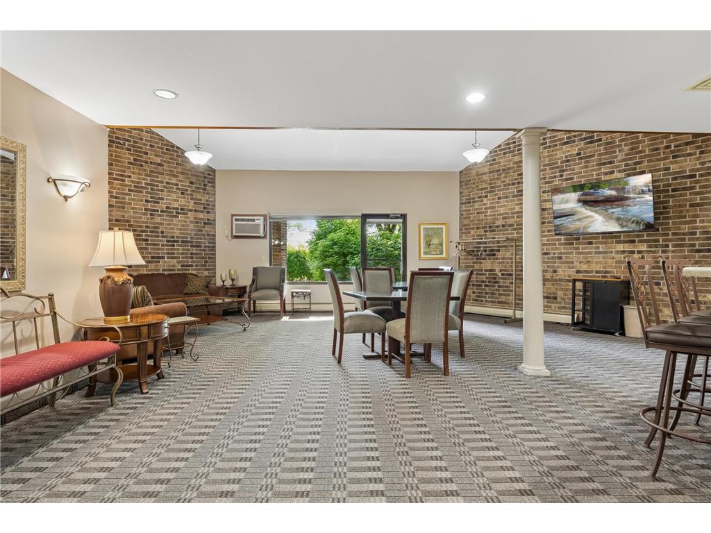 35 Nathan Lane N #303 Plymouth MN 55441 7074330 image37