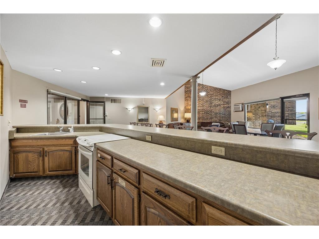 35 Nathan Lane N #303 Plymouth MN 55441 7074330 image38