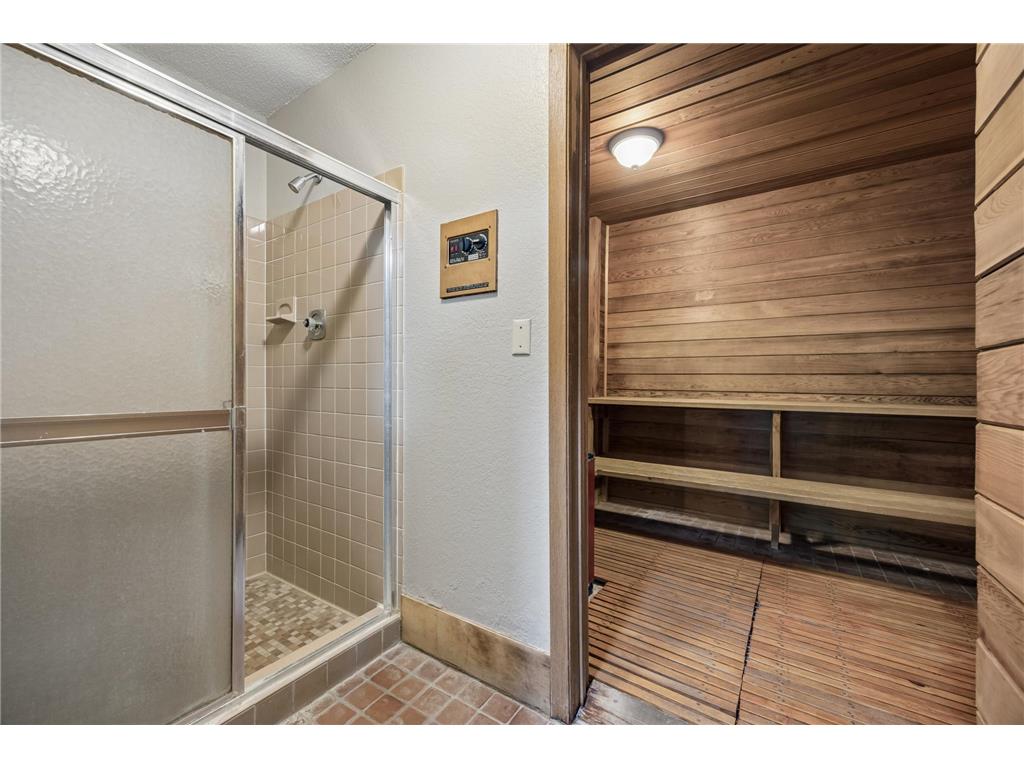 35 Nathan Lane N #303 Plymouth MN 55441 7074330 image41