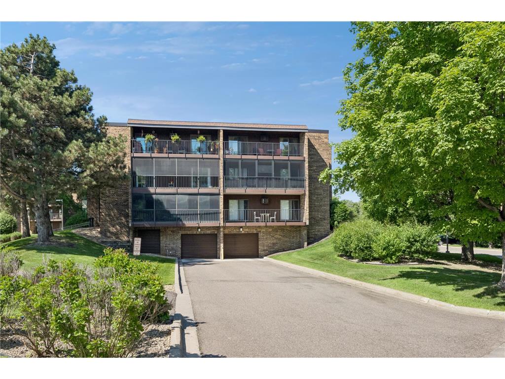 35 Nathan Lane N #303 Plymouth MN 55441 7074330 image56