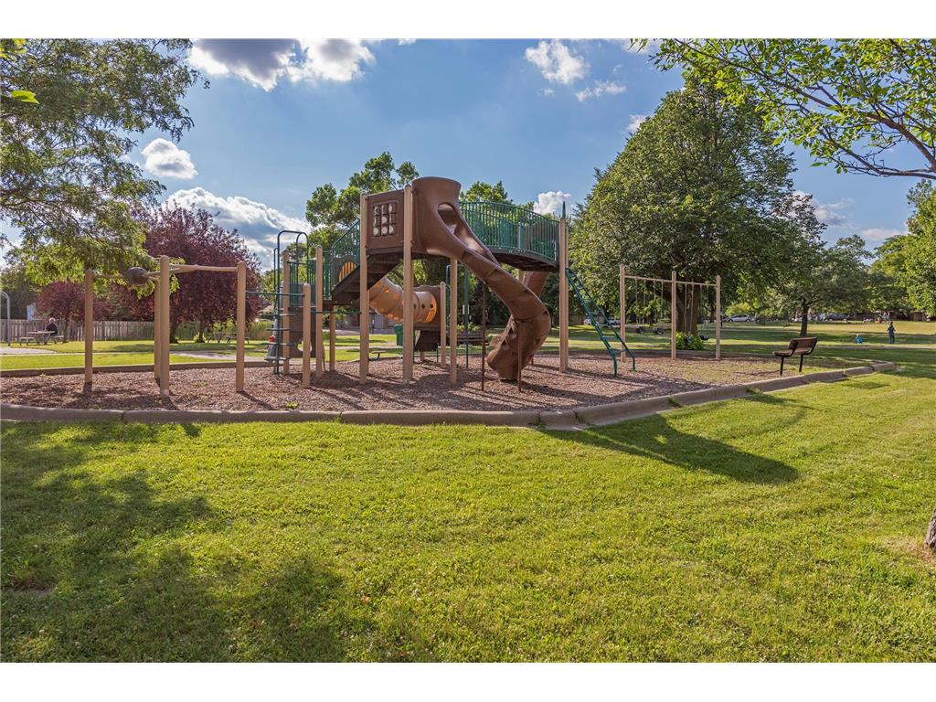 35 Nathan Lane N #303 Plymouth MN 55441 7074330 image60