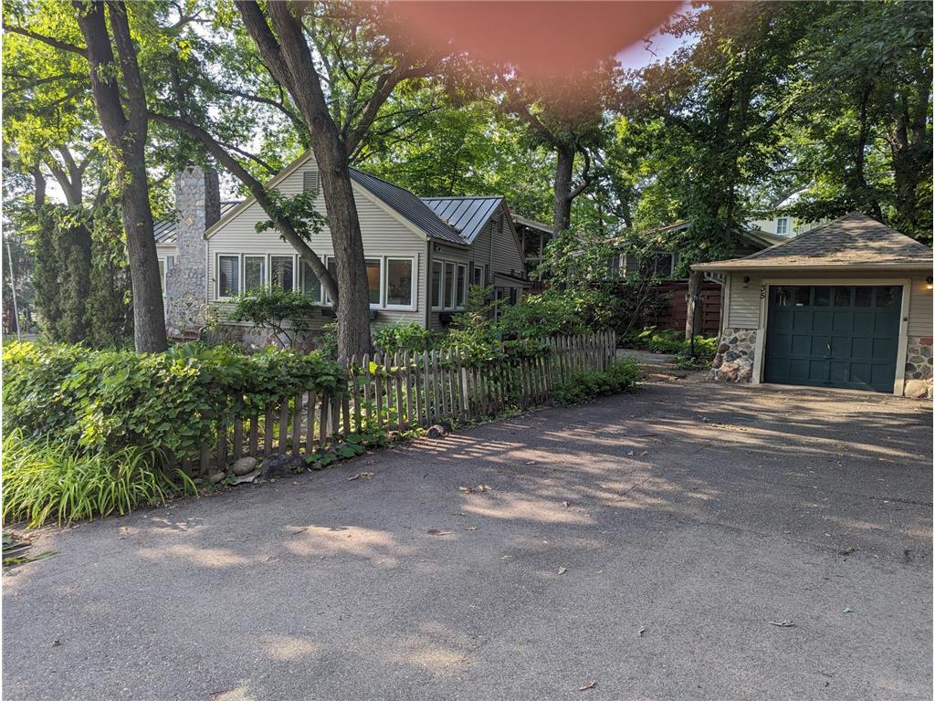 35 Neptune Street Mahtomedi MN 55115 - White Bear 6416497 image1