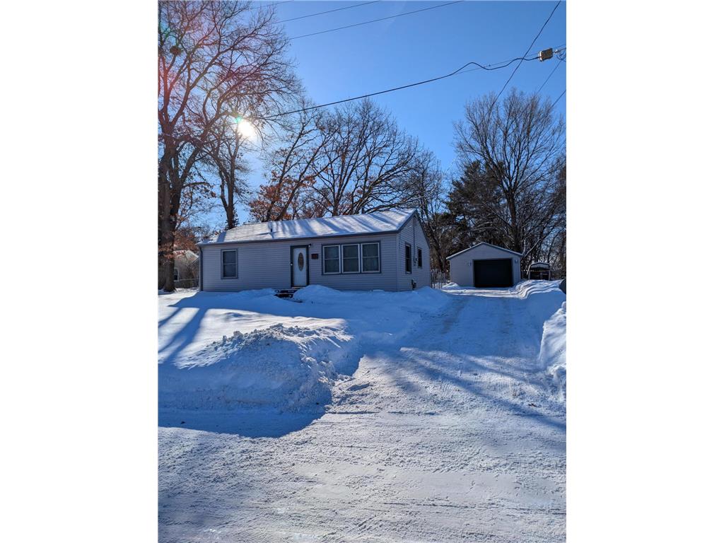 35 West Road Circle Pines MN 55014 7010007 image1