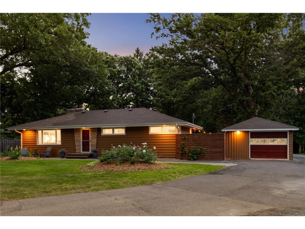 350 Arcwood Road Mahtomedi MN 55115 7076780 image1