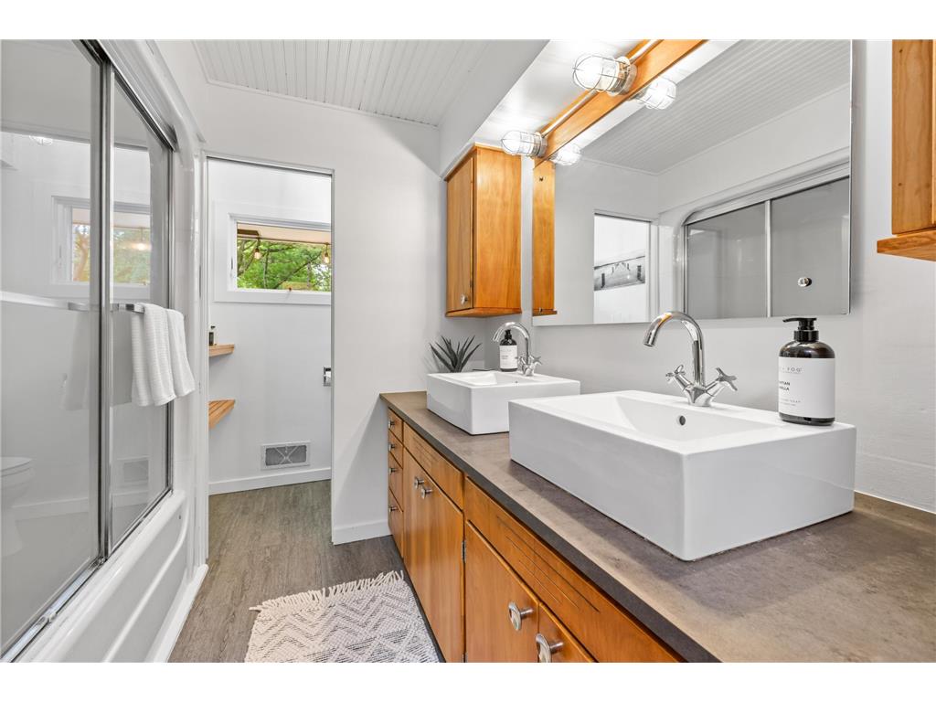 350 Arcwood Road Mahtomedi MN 55115 7076780 image17